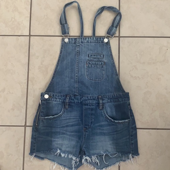 BLANK NYC funny bone Denim overalls shorts 25 - Picture 4 of 6